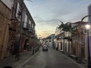 How much is taxi from St Thomas Airport to Red Hook