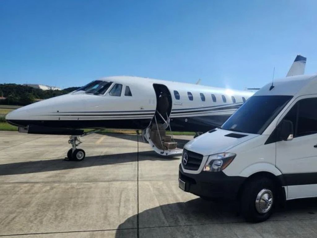 Airport transport Majestic Limo